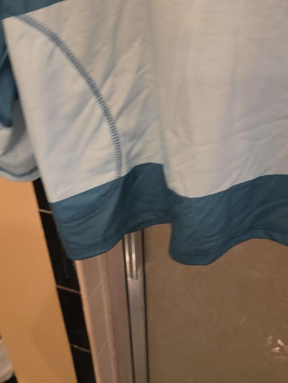 Amazon Women's Blue Striped Pull-Over Shorts And Top Set - Picture 3 of 3